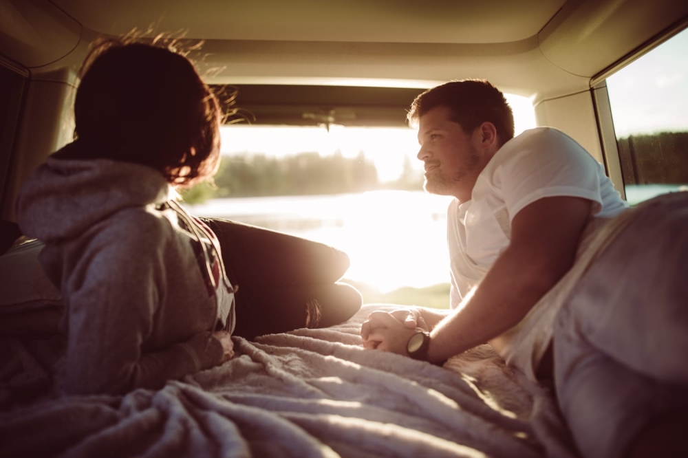 Fotograf_Paar_Couple_VW_Bulli_Lifestyle_Fuessen_Berge_49