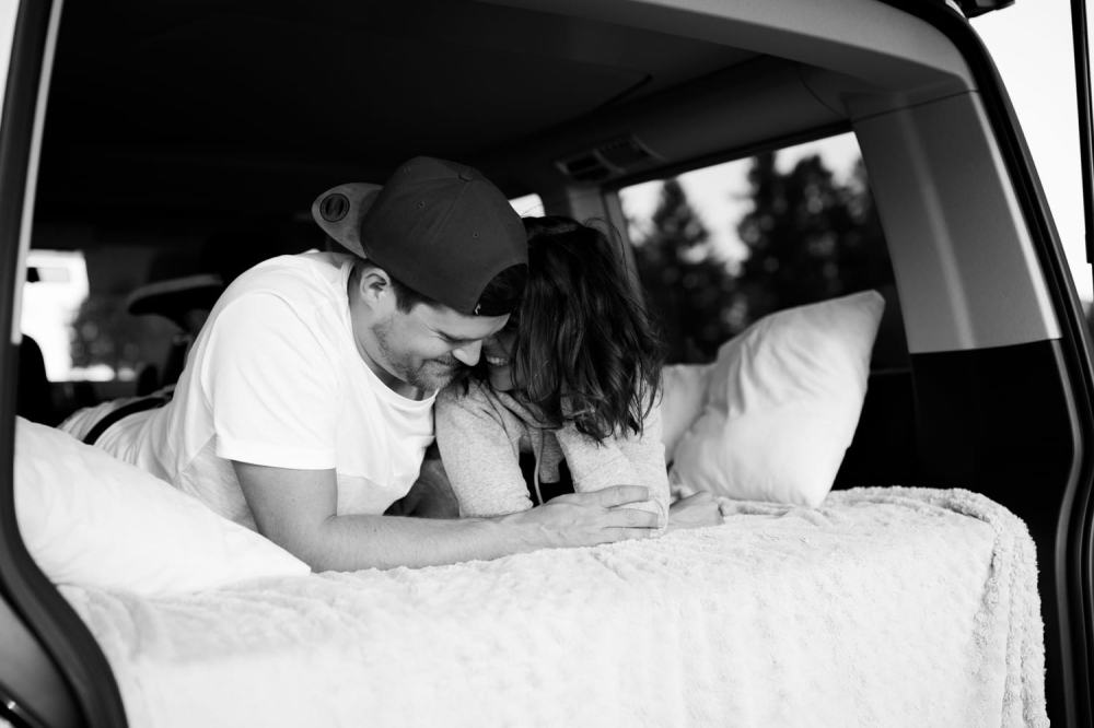 Fotograf_Paar_Couple_VW_Bulli_Lifestyle_Fuessen_Berge_52