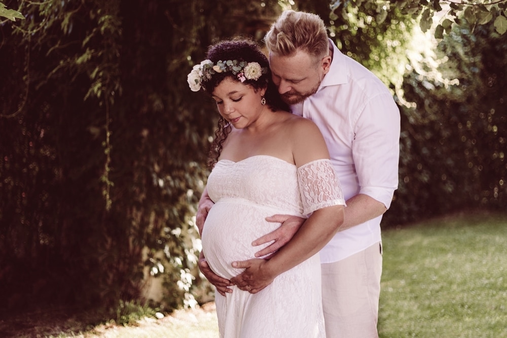 Babybauchfotografie-Familienfotografie-F&uuml;ssen_15