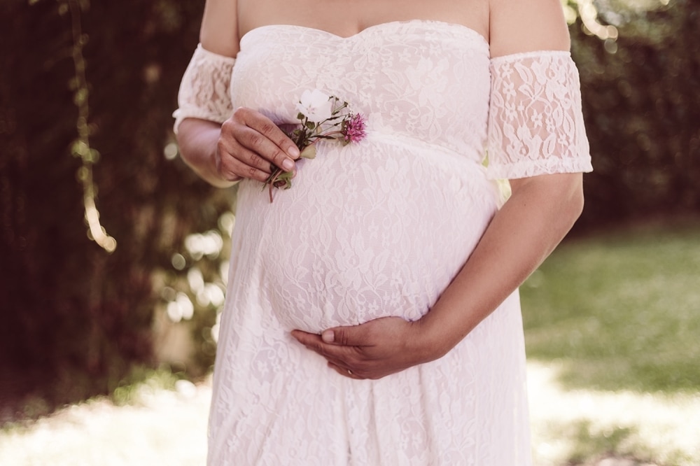 Babybauchfotografie-Familienfotografie-F&uuml;ssen_17