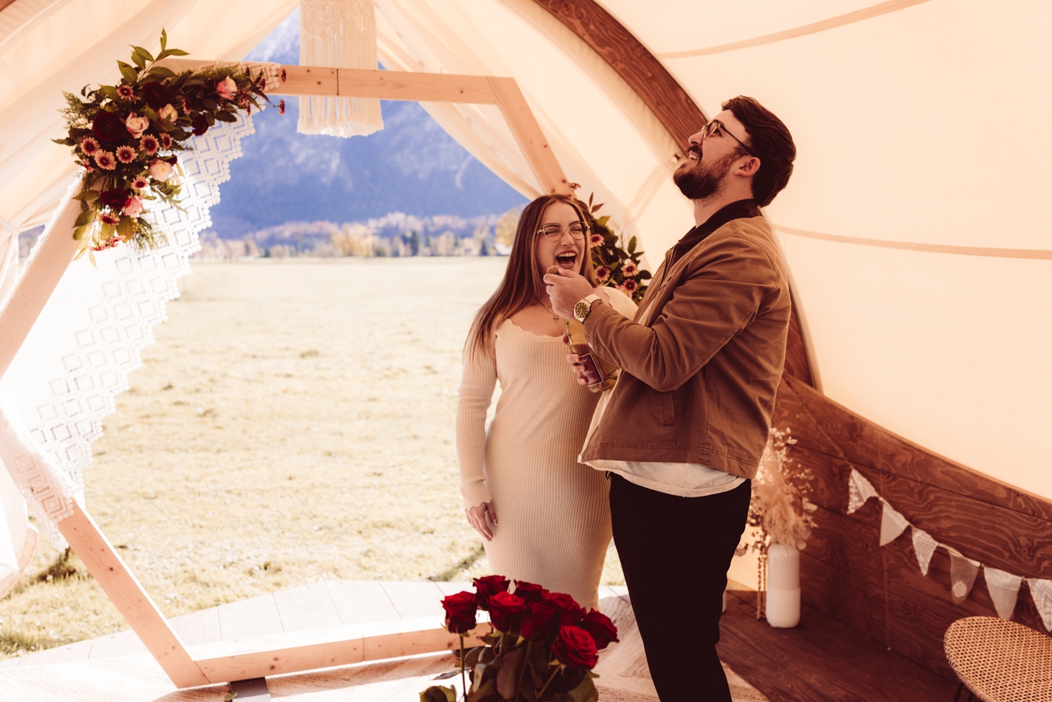 Surprise_Proposal_Castle_Neuschwanstein_Photographer-25