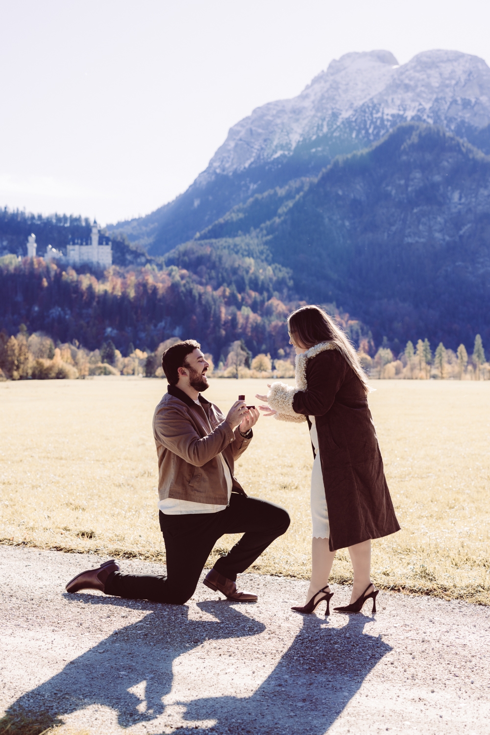 Surprise_Proposal_Castle_Neuschwanstein_Photographer-4
