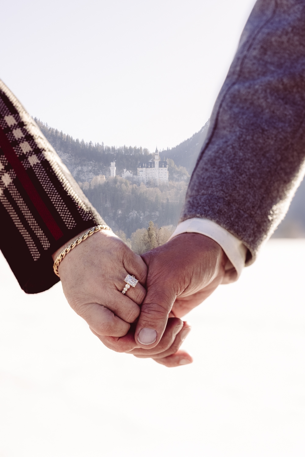 Couple-Photographer_Castle-Neuschwanstein_-4