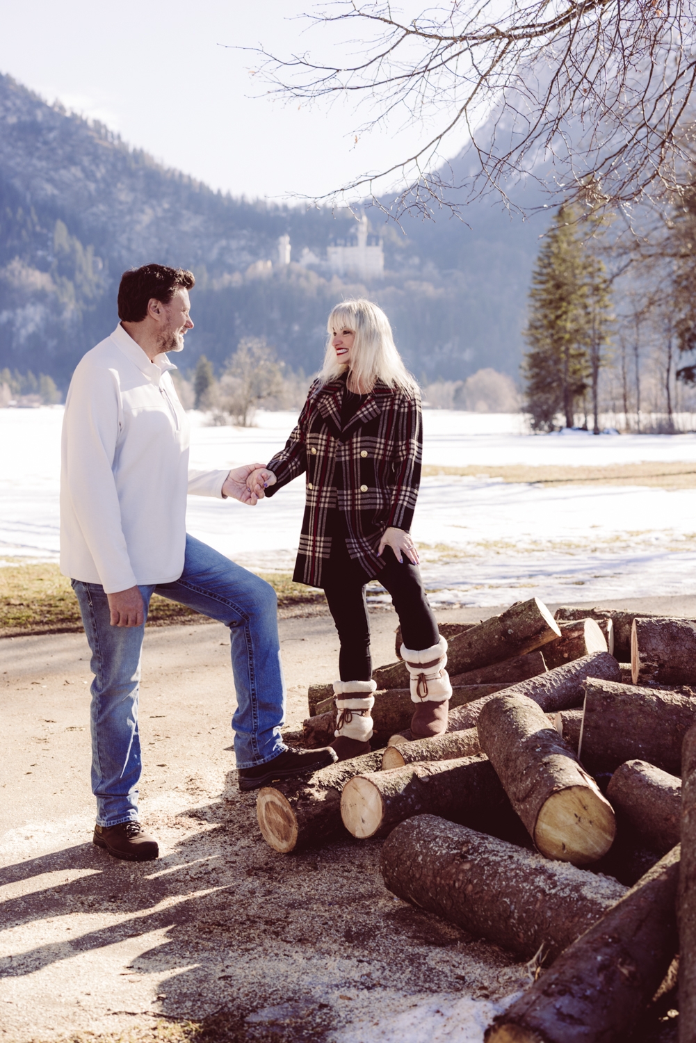 Couple-Photographer_Castle-Neuschwanstein_-9