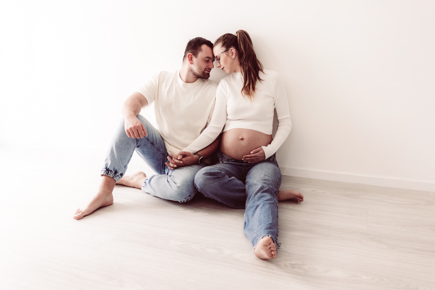  Babybauchshooting im Fotostudio F&uuml;ssen